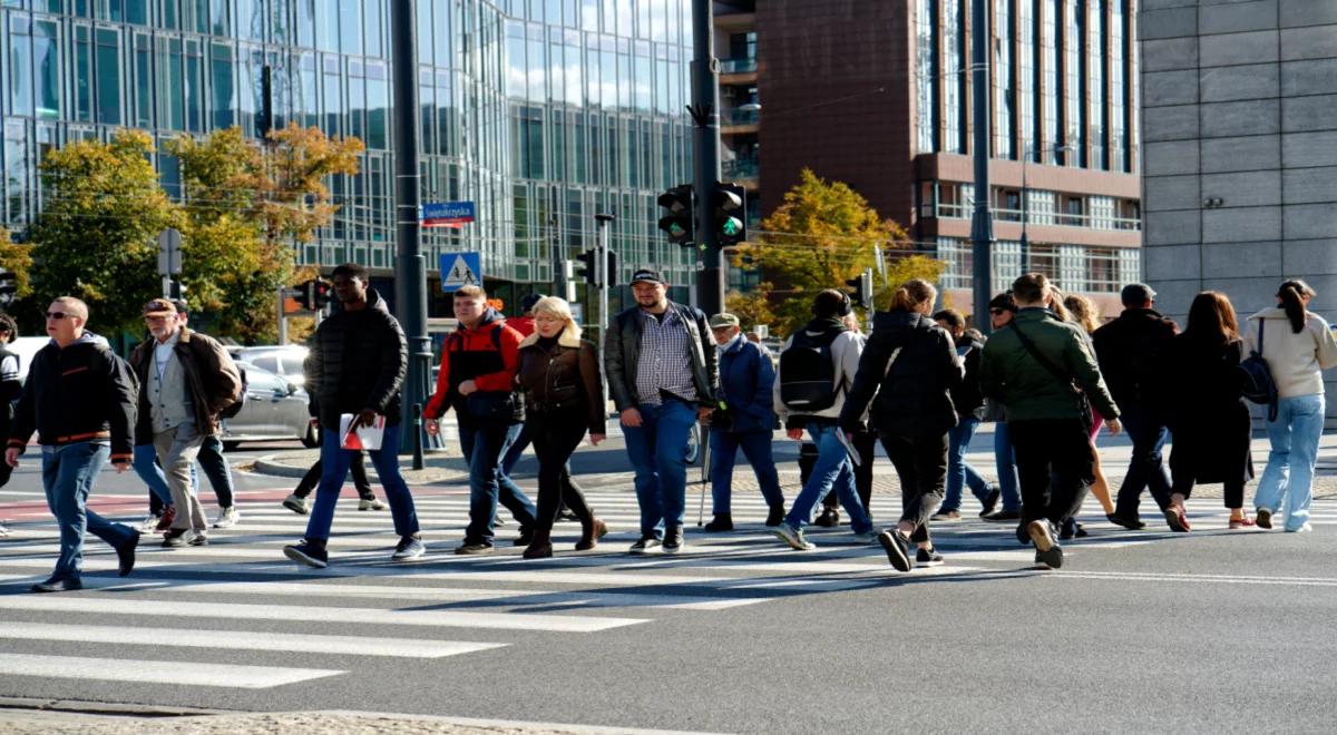 Odczłowieczanie z powodu poglądów politycznych. Zjawisko zbadano wśród Polek i Polaków