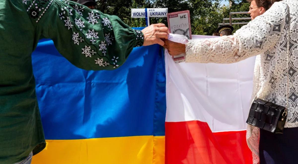 Polacy mają serca, a Niemcy pieniądze. Felieton Miłosza Manasterskiego