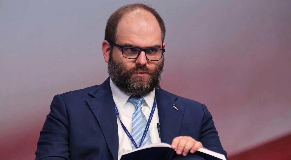 Rekompensata dla mediów publicznych. Paweł Lewandowski: ustawa nie podlega notyfikacji
