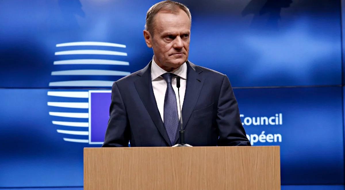 Tusk pozywa dziennikarzy TVP. Rzecznik PiS: to próba zastraszenia i uderzenie w wolne media