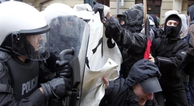 Antyfaszyści zaatakowali narodowców i policję