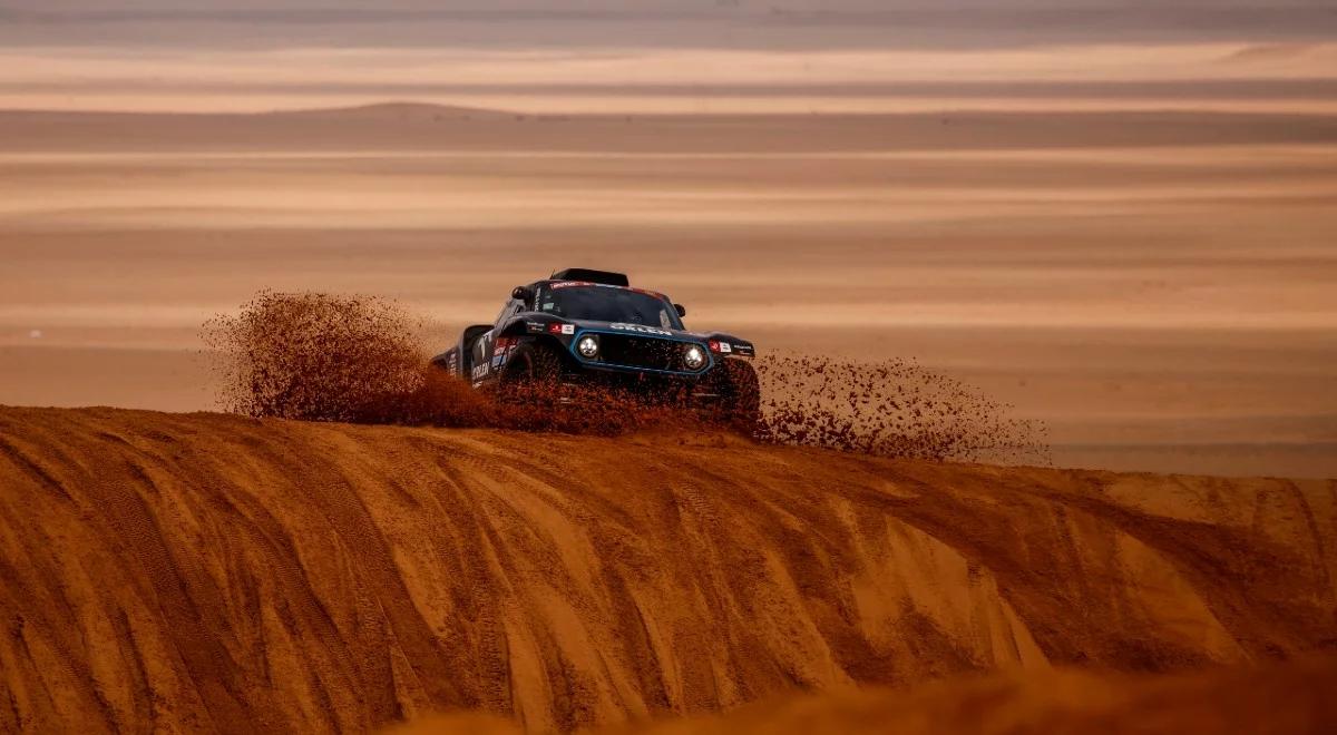 Rajd Dakar: zmienne szczęście Polaków. Wysoko Wiśniewski, Przygoński poza czołową dziesiątką