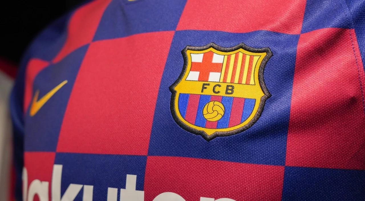 La Liga: kontrowersyjne koszulki FC Barcelony na sezon 2021/2022