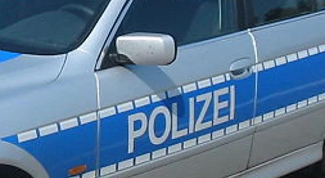 Niemcy: ataki na ośrodki dla uchodźców. Malowania swastyk, wybijanie szyb...