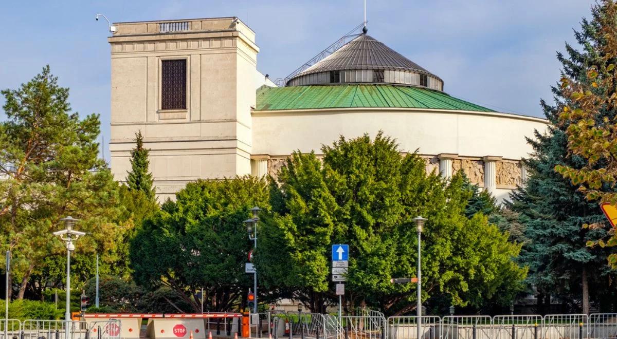 800+ zamiast 500+. Dziś w Sejmie możliwe głosowanie nad rządowym projektem