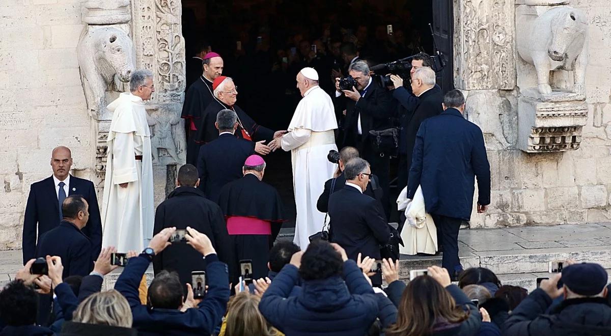 Papież do biskupów: nie ma jakiejkolwiek rozsądnej alternatywy dla pokoju