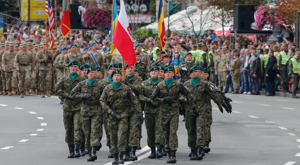 Święto niepodległości Ukrainy. Szefowie MON USA i Polski w Kijowie