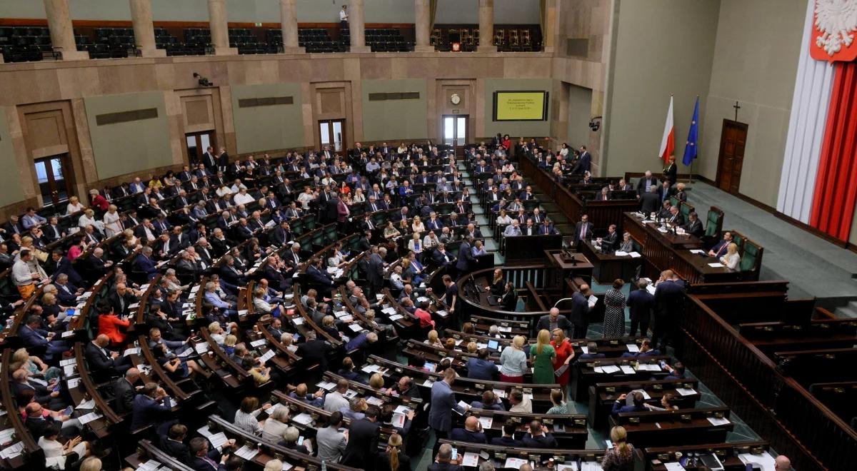 Sejm przyjął sprawozdanie z wykonania budżetu za 2017 r., udzielił rządowi absolutorium