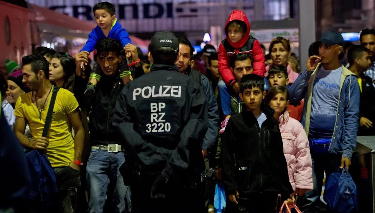 FT: kto nie weźmie do siebie imigrantów, zapłaci