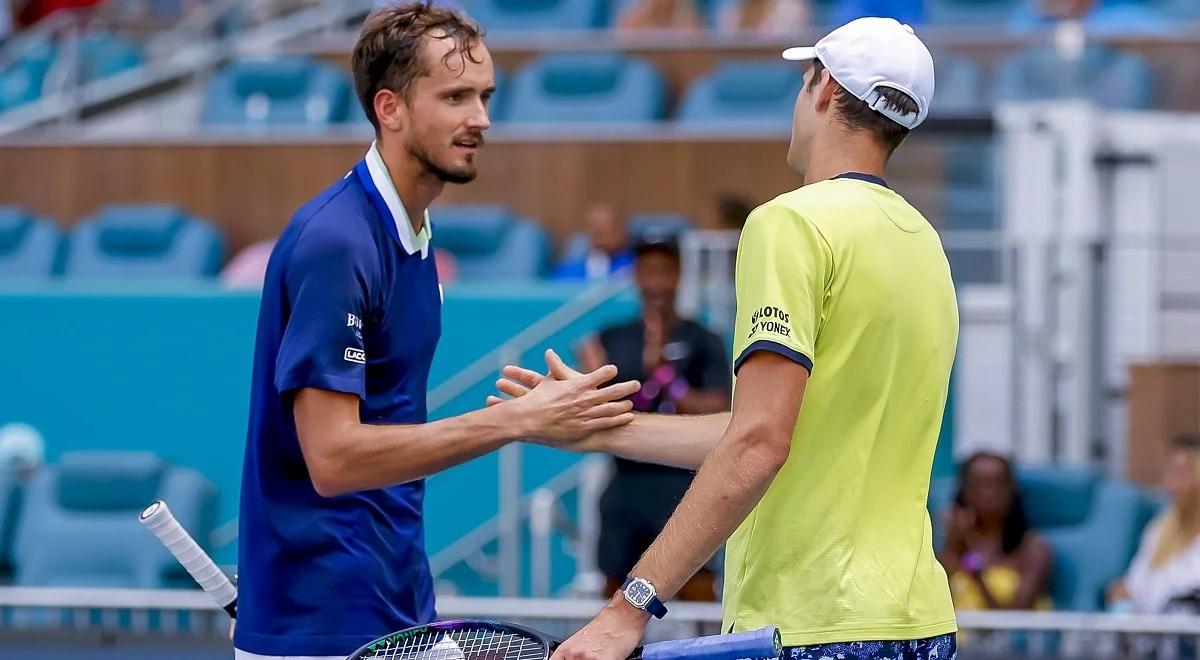 Australian Open: Miedwiediew docenia umiejętności Hurkacza. "Z pewnością będzie dla mnie trudnym przeciwnikiem"