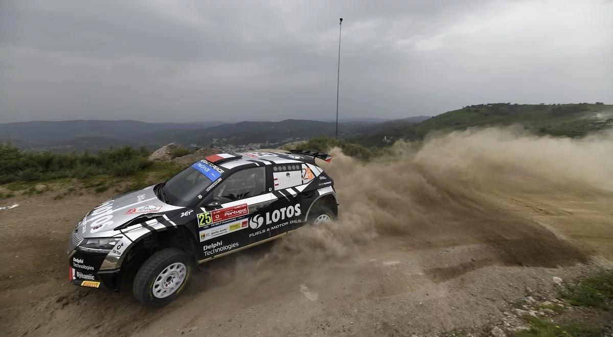 WRC 2. Kajetan Kajetanowicz trzeci przed finałowym etapem Rajdu Portugalii. Polak w grze o zwycięstwo