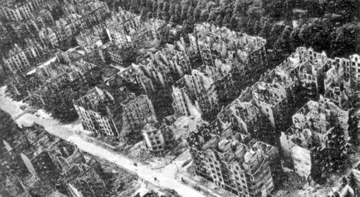 Początek nalotów dywanowych na Hamburg