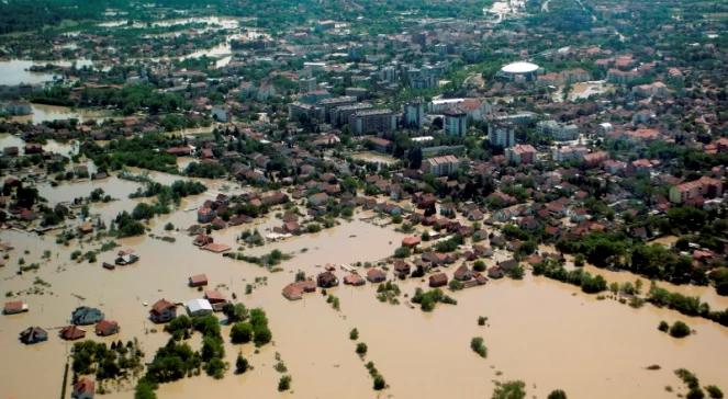 Dramatyczna sytuacja na Bałkanach. Żałoba w Serbii i Bośni