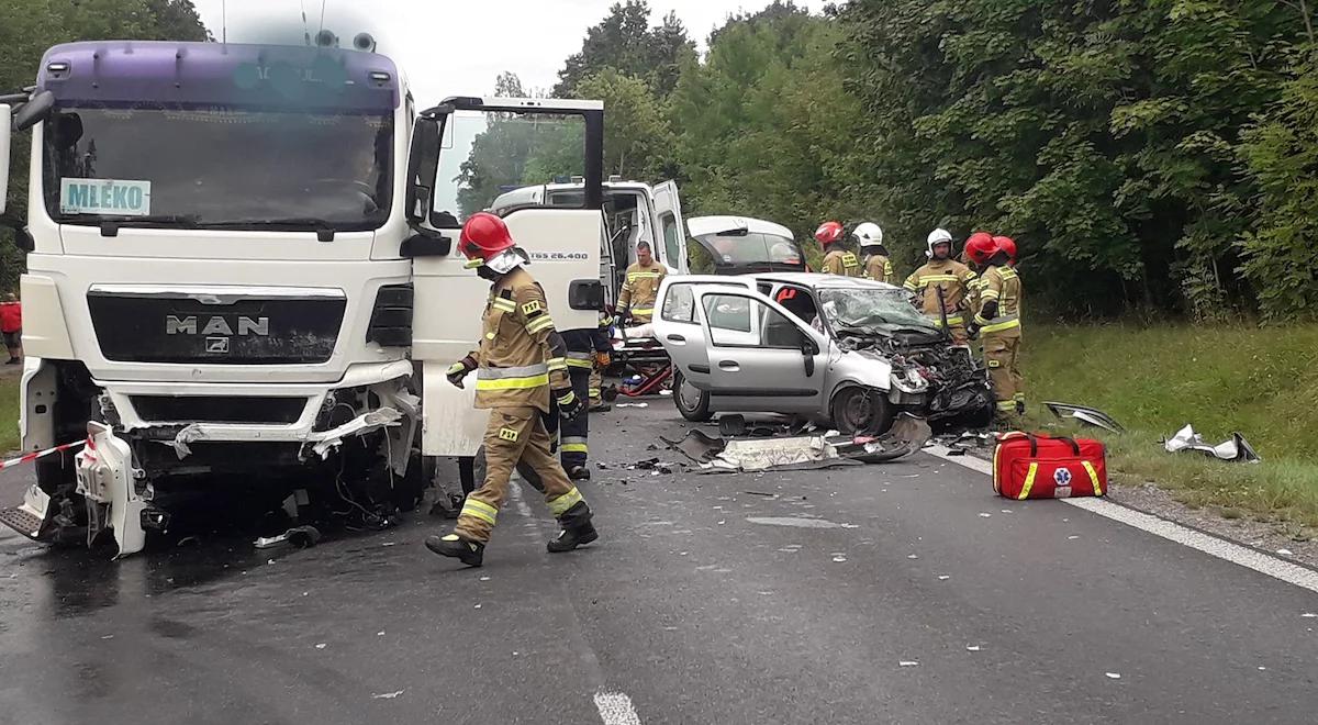 Czołowe zderzenie z ciężarówką. Nie żyje polityk PSL