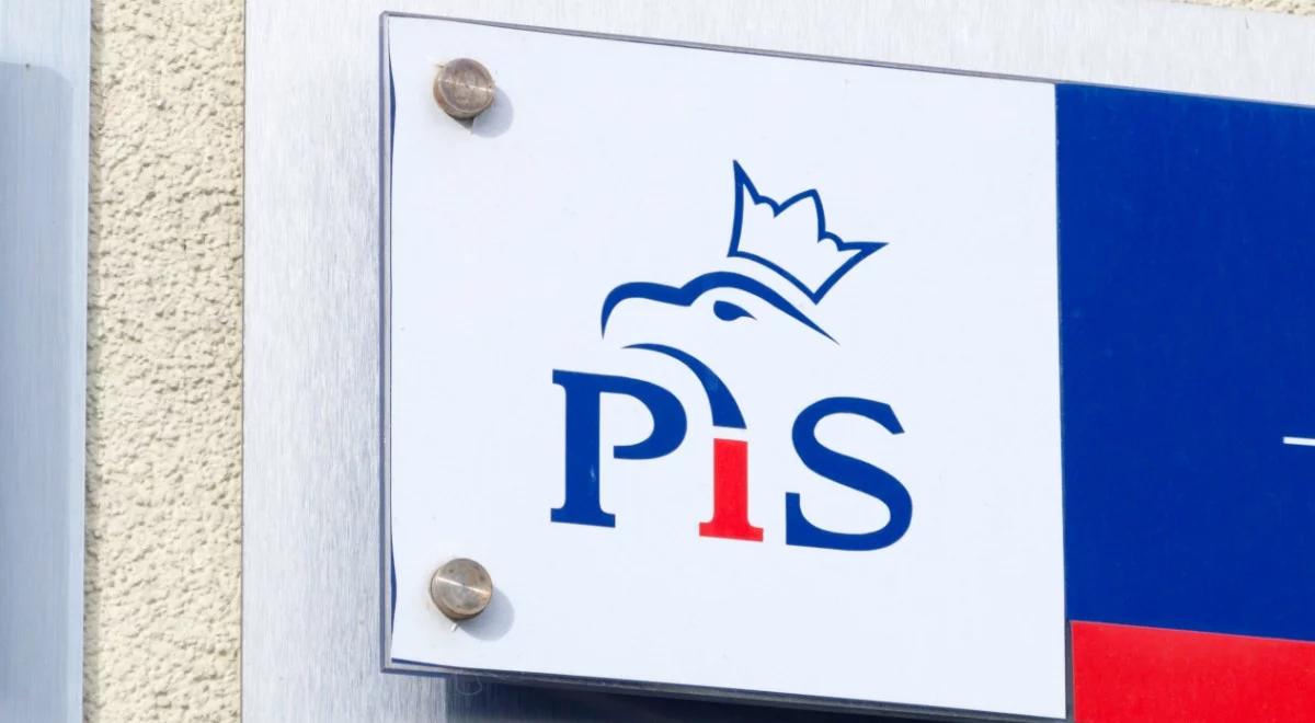 Posiedzenie klubu PiS. Mobilizowano parlamentarzystów i wybrano nowych wiceprzewodniczących