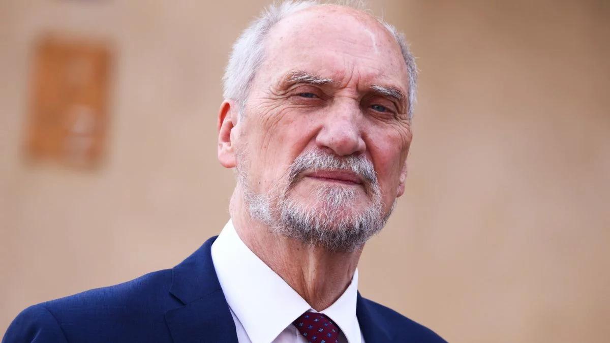 Do Sejmu wpłynął wniosek o uchylenie immunitetu A. Macierewicza