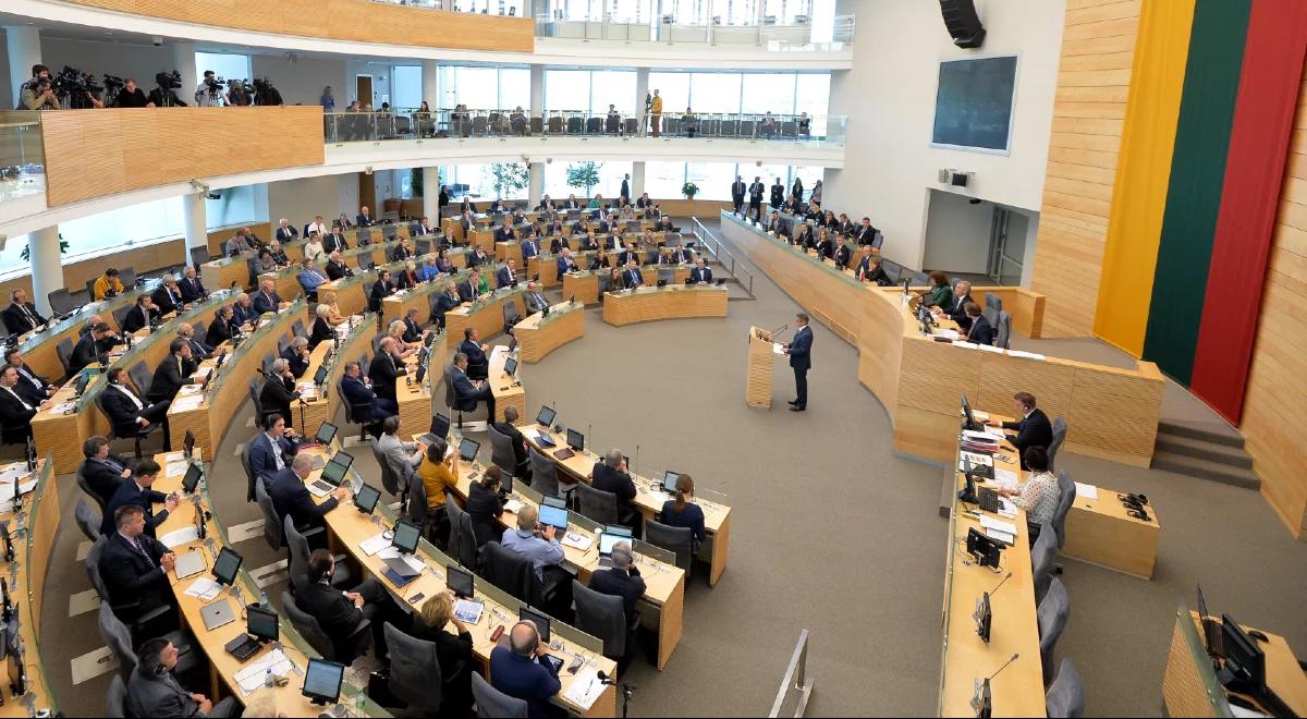 Litwa: przyjęto ustawę o pisowni nielitewskich nazwisk. Dla Polaków to finał wieloletniej batalii