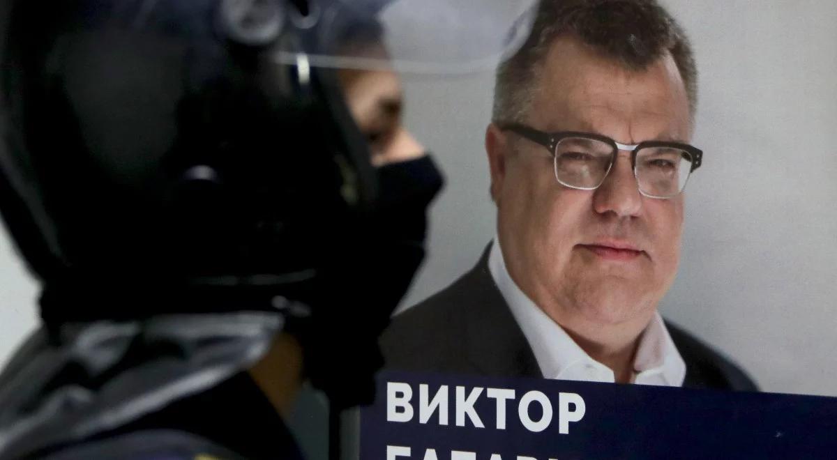Białoruś: Wiktar Babaryka skierowany do kolonii karnej. Ma tam odbywać wyrok 14 lat pozbawienia wolności