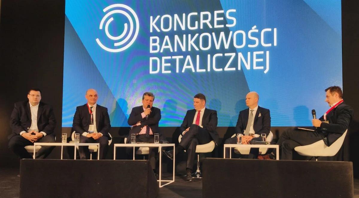 XII Kongres Bankowości Detalicznej. Eksperci: banki muszą odzyskać zaufanie klientów