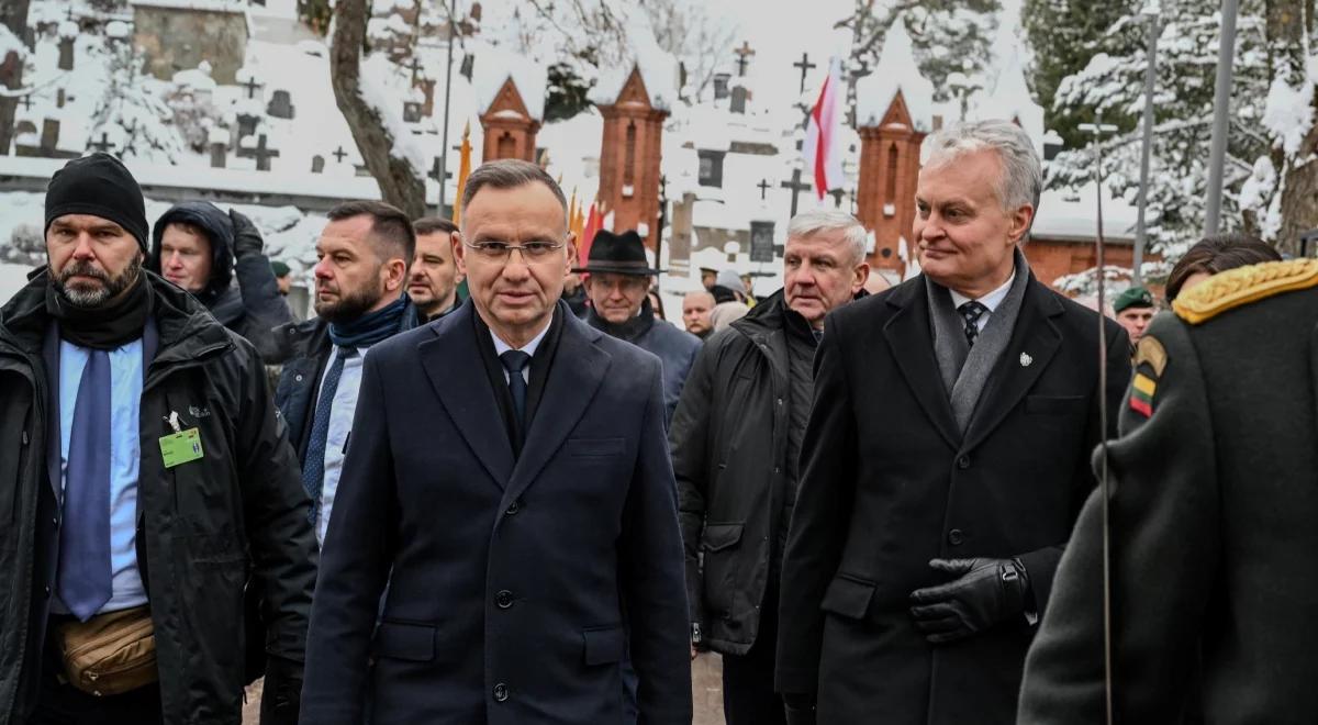 Rocznica wybuchu powstania styczniowego. Prezydenci Polski i Litwy na Rossie. "Nasza więź została wzmocniona"