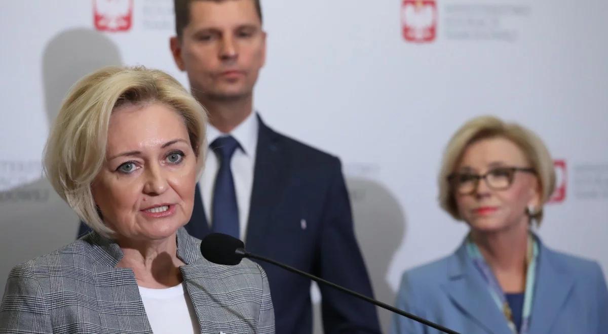 Kurator mazowiecki apeluje: nie można przeciążać uczniów nauką