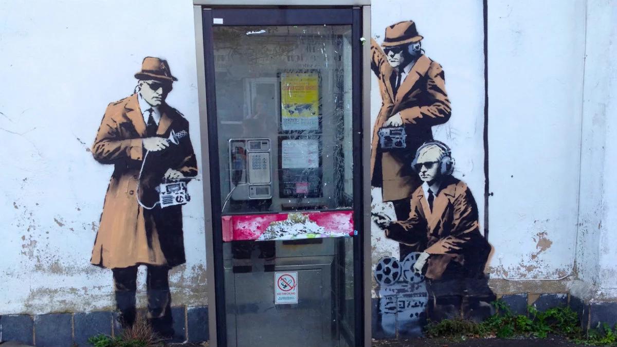 Robotnicy zniszczyli mural Banksy'ego. Rozpadł się na kawałki