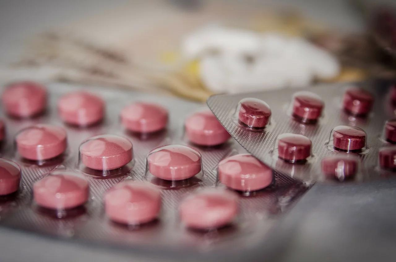 Ministerstwo Zdrowia wprowadza zmiany w sprzedaży niektórych leków bez recepty