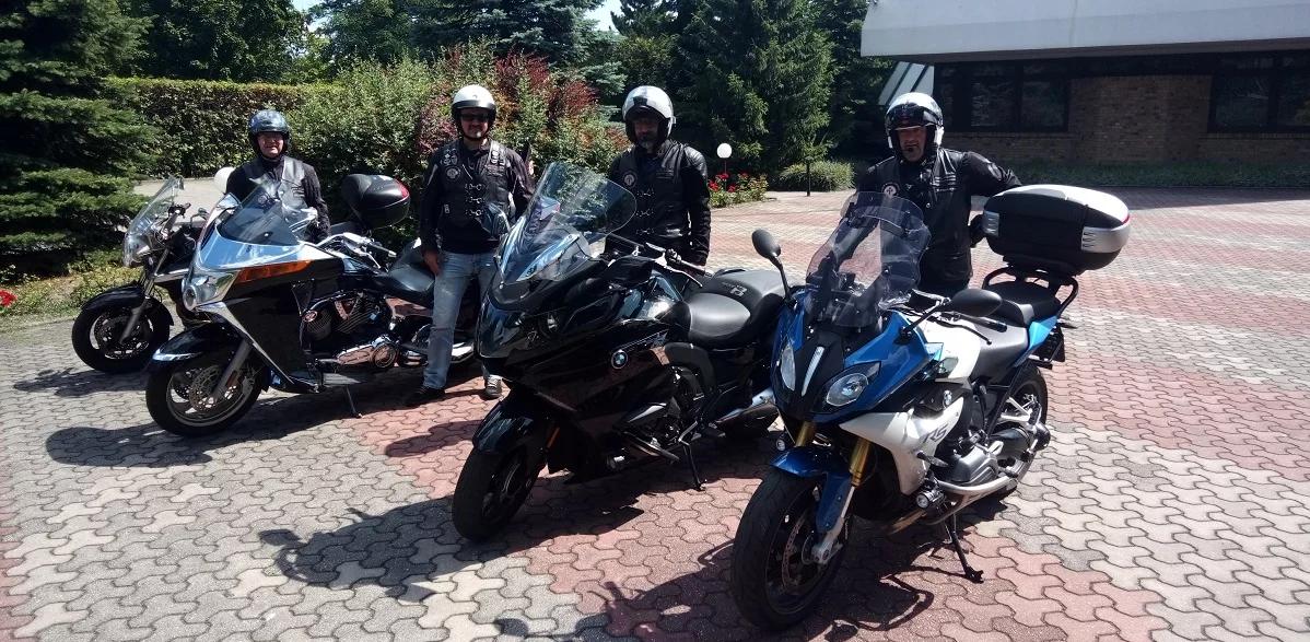 "God's Guards", czyli księża na motorach 