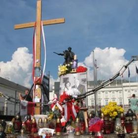 Kolejna manifestacja przed Pałacem Prezydenckim