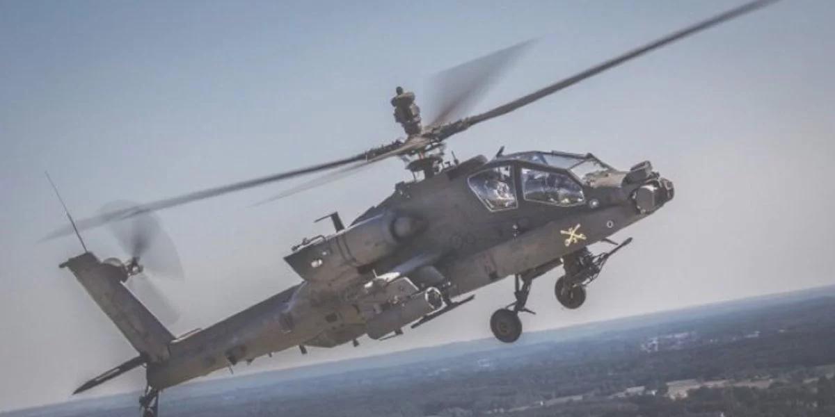 Trwa intensywne szkolenie polskich pilotów w USA. Odbyli loty na śmigłowcach Apache