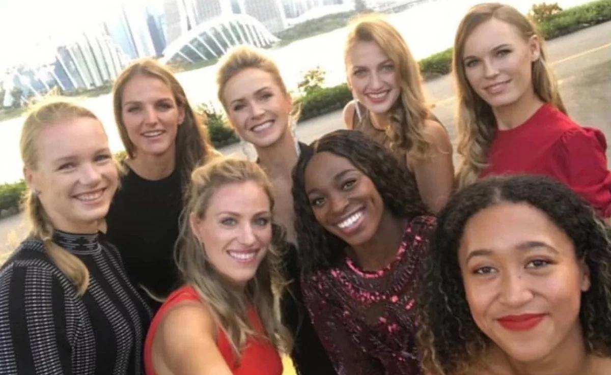 WTA Finals: Halep się leczy, Radwańska gra, ale w klapkach - osiem najlepszych gotowych na wielki finał 