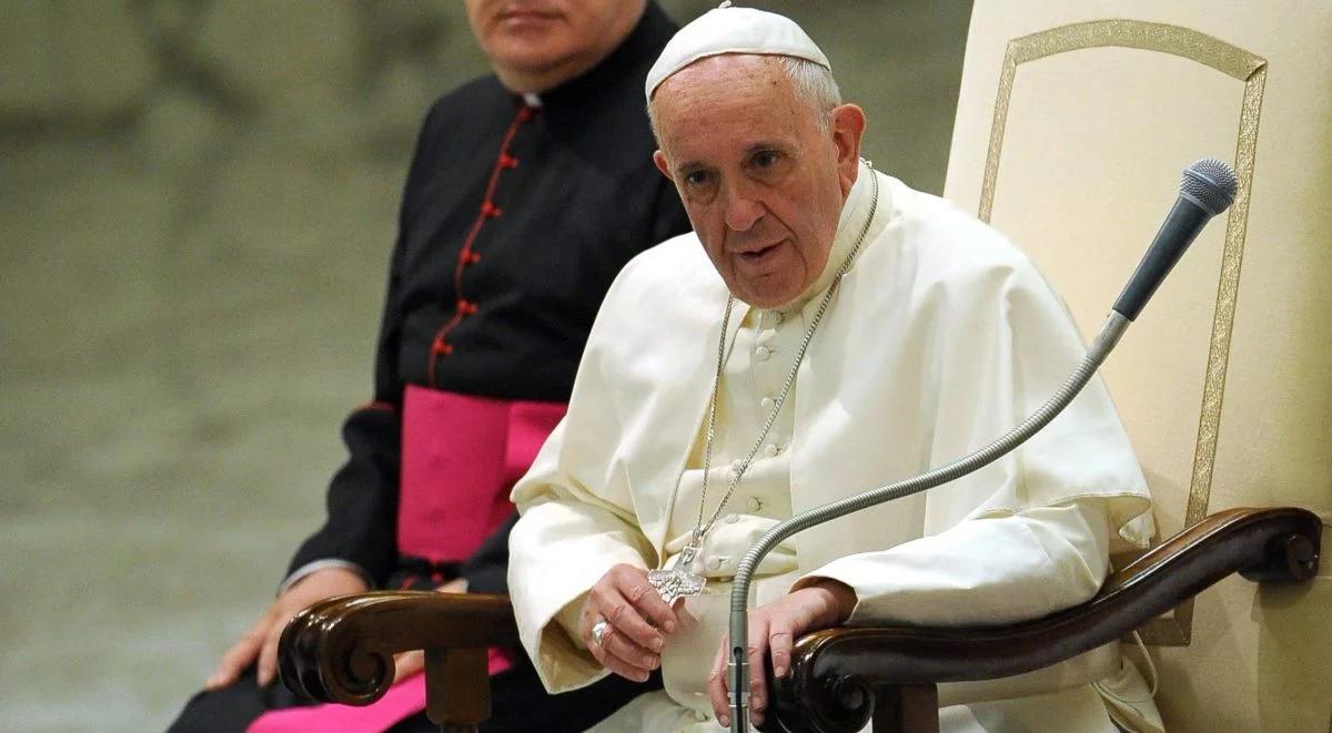 Papież: istnieje groźba przeniknięcia terrorystów z falą imigracji 