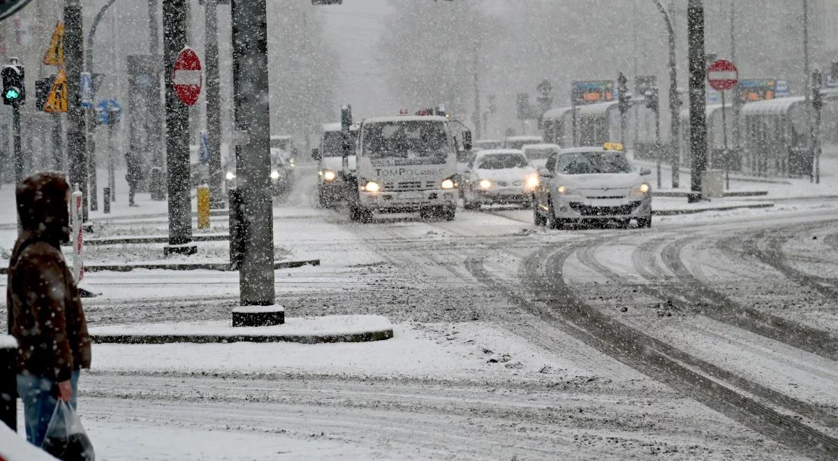 Uwaga! Intensywne opady śniegu. Alerty IMGW na sobotę