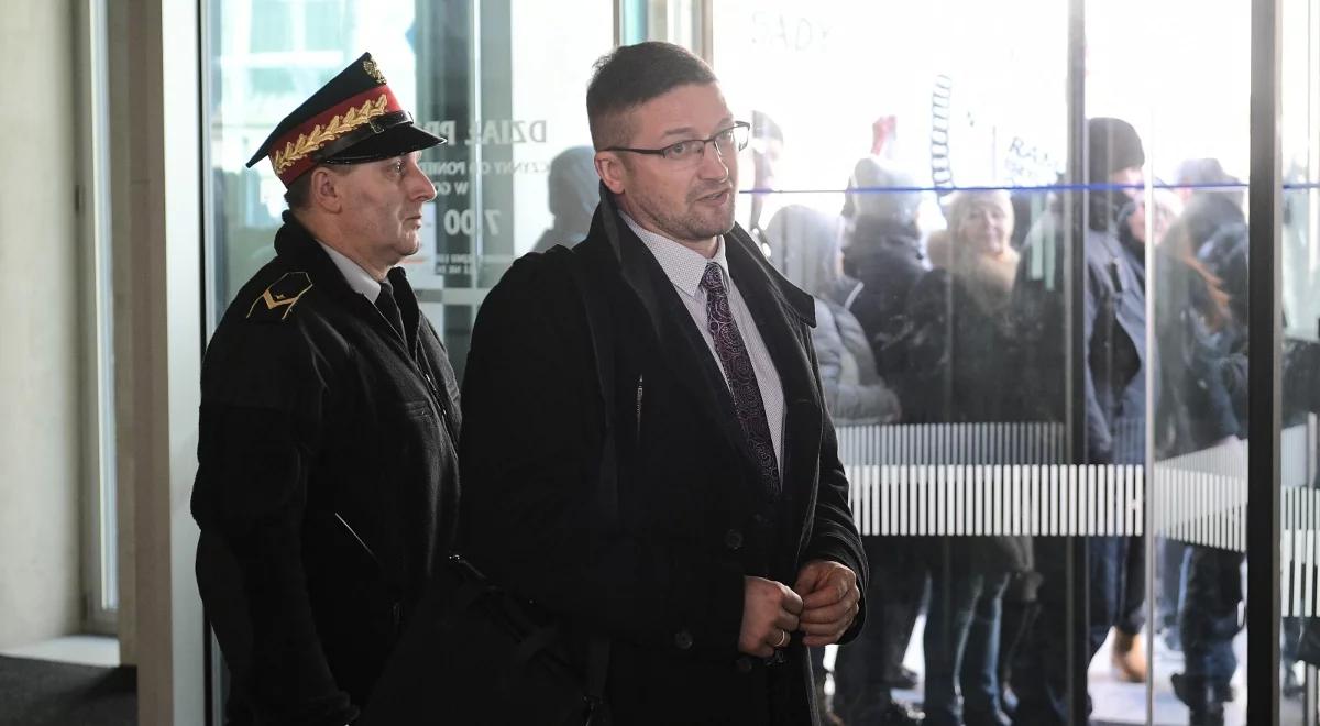 Juszczyszyn w Sejmie bez zgody prezesa sądu? Sędzia Nowacki cofnął mu delegację