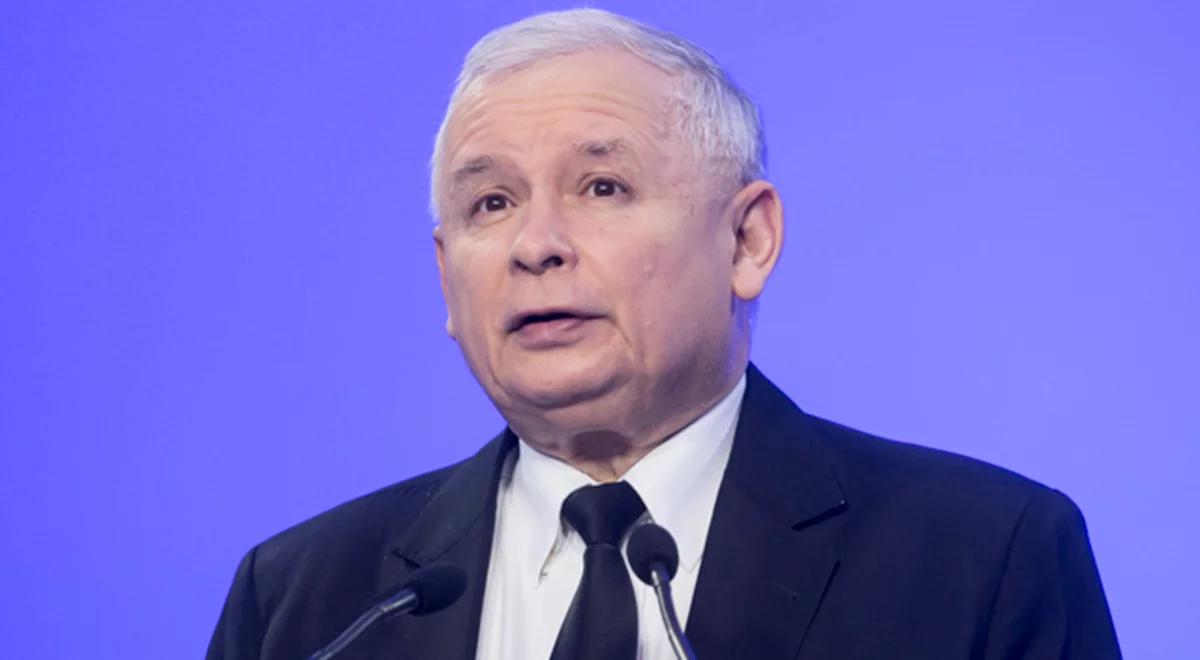 Rok rządów PiS. Jarosław Kaczyński: zaszło wiele pozytywnych zmian