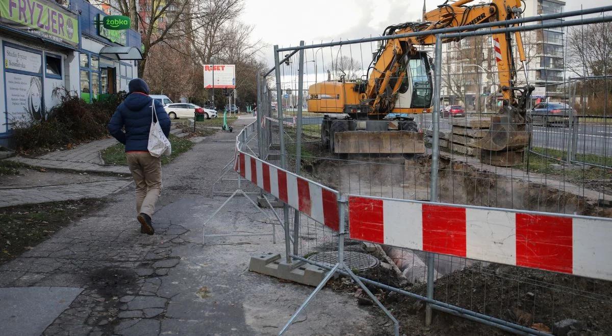 Warszawa: awaria ciepłownicza na Chomiczówce. Bez ciepła ponad 100 budynków