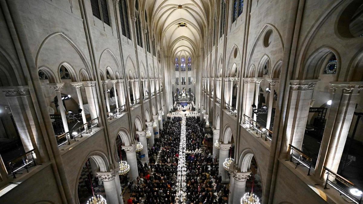 "Piękne wydarzenie". Msza dla wiernych w Notre-Dame