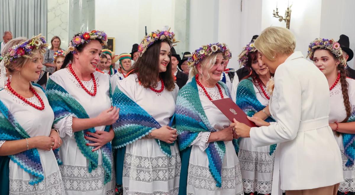 Dożynki Prezydenckie. Pierwsza Dama spotkała się z laureatami