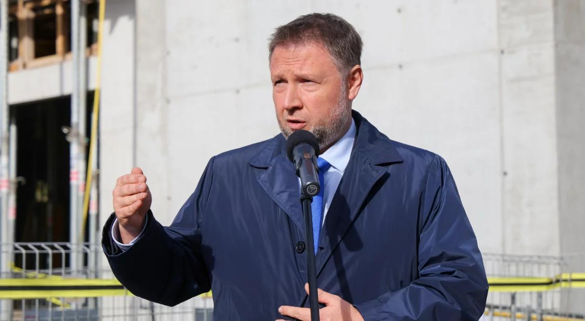 MSWiA szykuje zmiany w zasadach przyznawania obywatelstwa. Będą rozmowy z Nawrockim