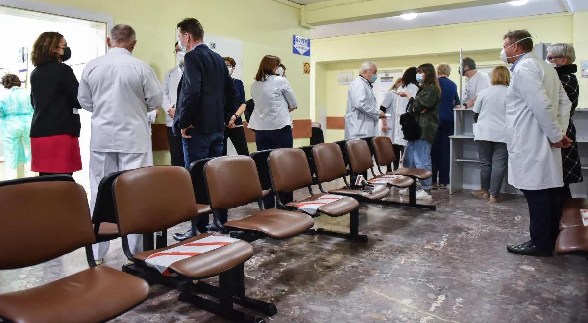 Szczepienia grupy zero przeciwko COVID-19. Wiemy, ile osób poddało się zabiegowi