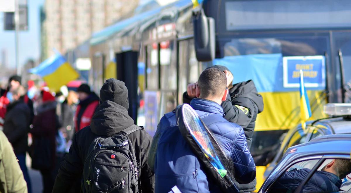 Ułatwienia dla uchodźców i sankcje gospodarcze. Senatorowie podjęli decyzje