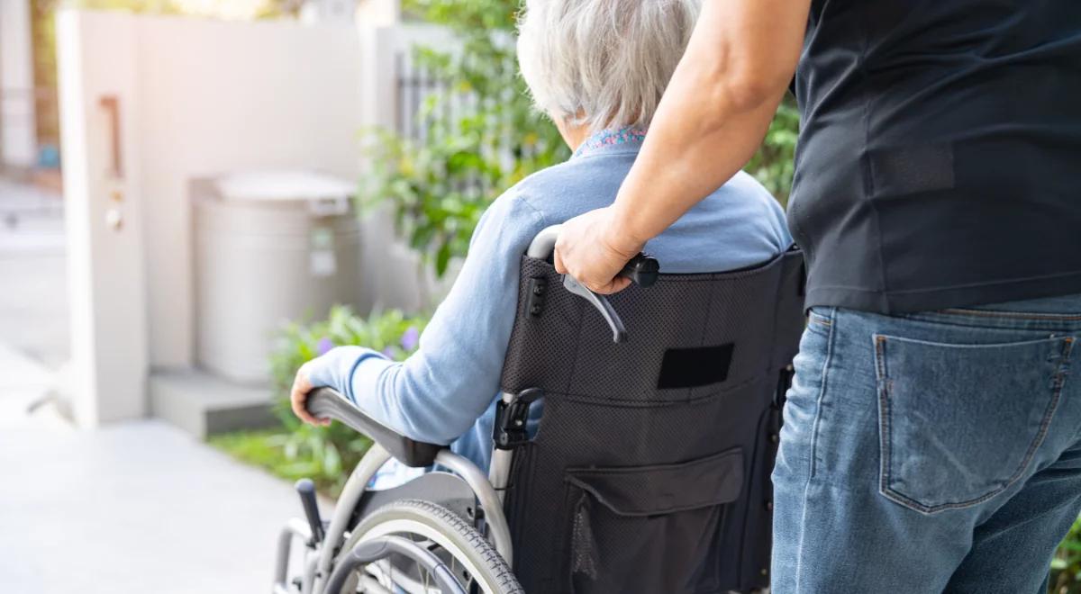 System szczególnej opieki geriatrycznej. Prezydent podpisze ustawę