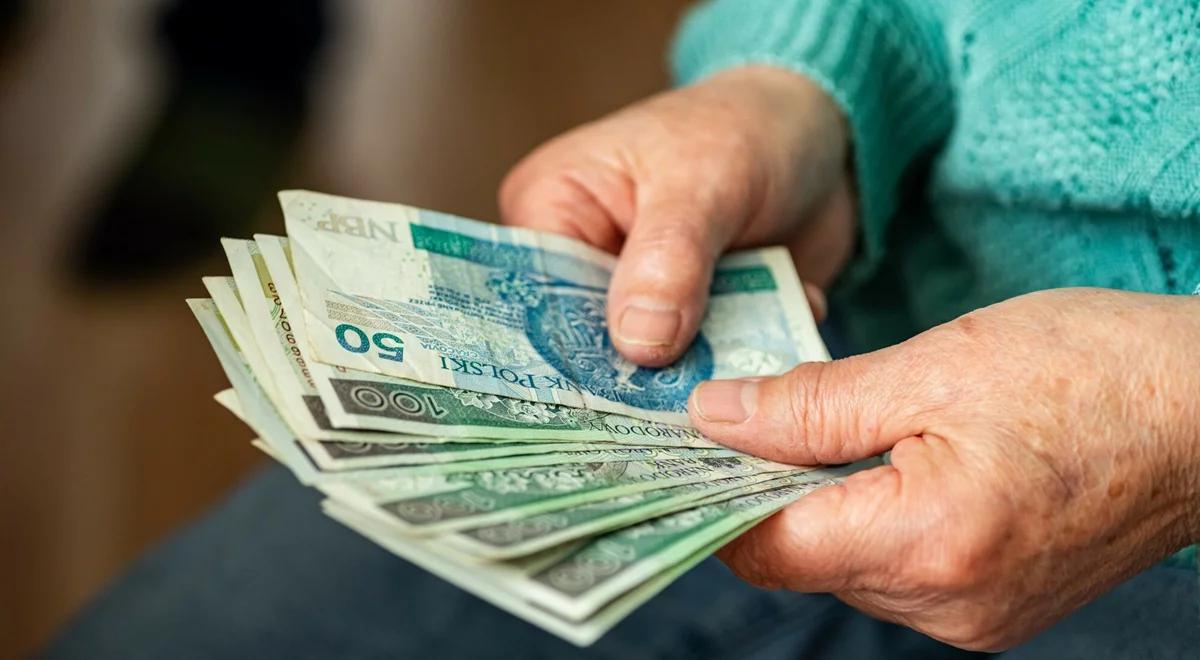 Polacy się bogacą. Ale nie zamierzamy z tego korzystać