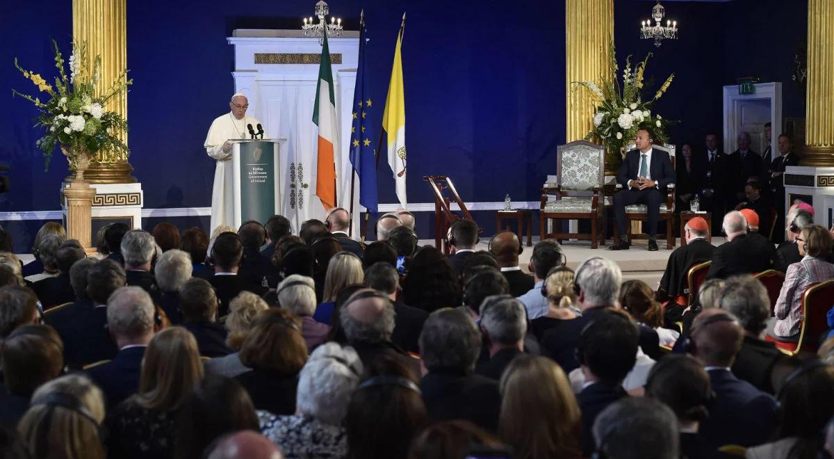 Papież Franciszek z wizytą w Irlandii. Dr Ewa Czaczkowska: ważne, żeby Kościół stał się wiarygodny