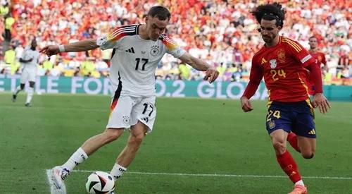 Mecz Hiszpania - Niemcy w ćwie...