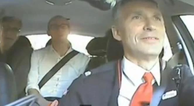 Norweski premier został taksówkarzem. Przez jeden dzień słuchał opinii obywateli [WIDEO]