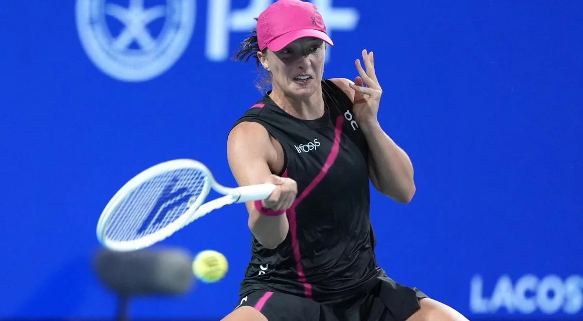 WTA Miami. Iga Świątek pokazała, jak z kłopotów wychodzi numer 1. Skrót meczu z Noskovą [WIDEO]