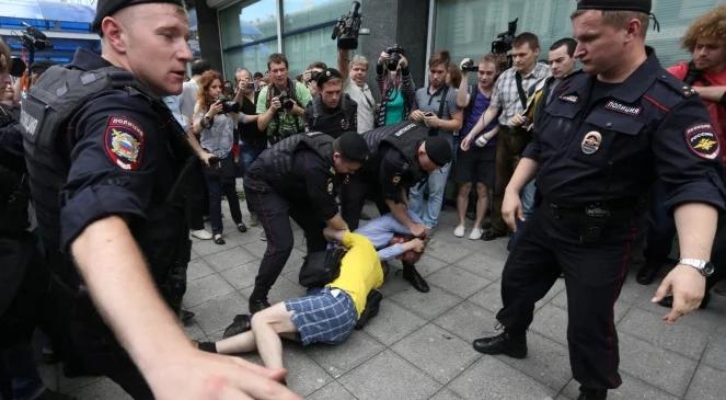 Rosja. Zakaz propagandy homoseksualnej