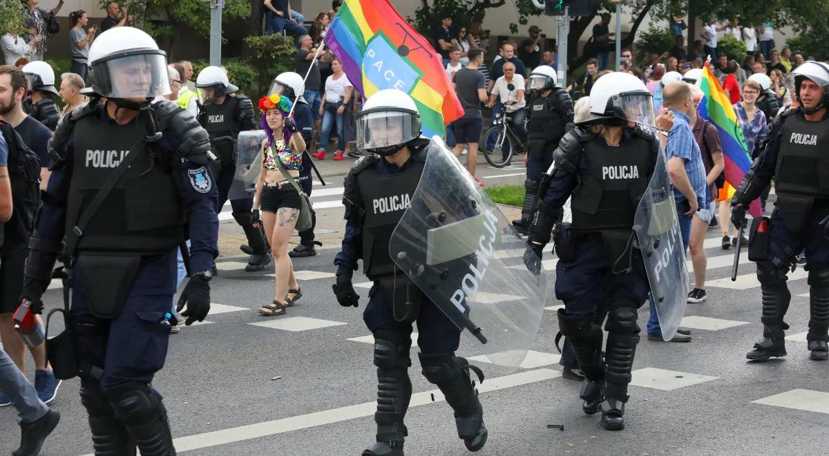 Zamieszki na marszu równości w Białymstoku. Policja: będą konsekwencje za naruszenie prawa