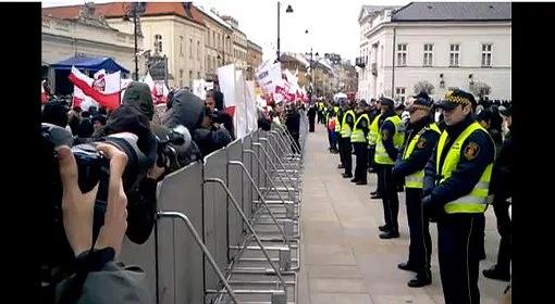 Prokuratura nie będzie ścigać za znieważenie władz państwowych 10 kwietnia